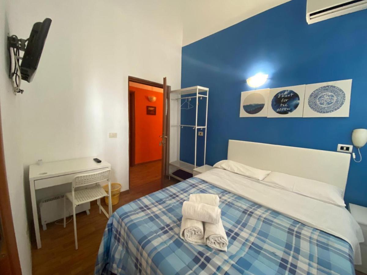 Freedom Traveller Hostal Roma