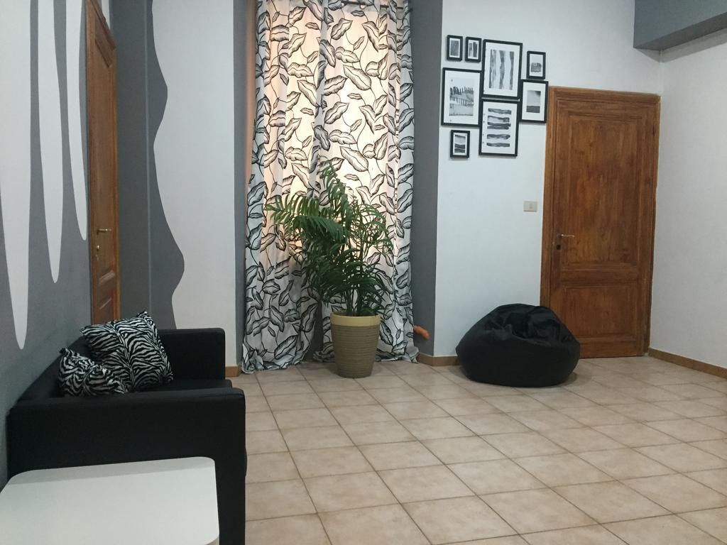 Freedom Traveller Hostal *