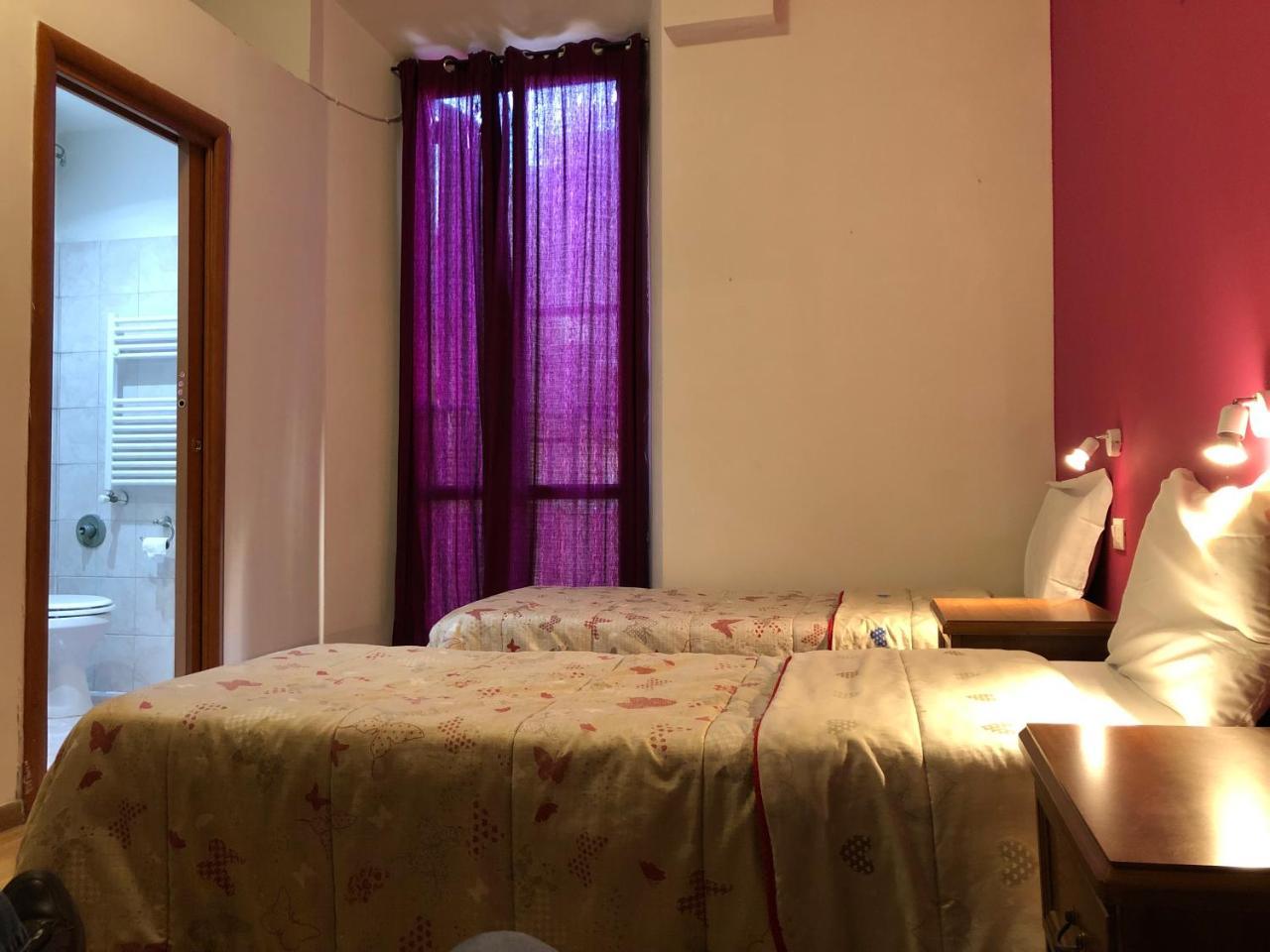 Freedom Traveller Hostal *