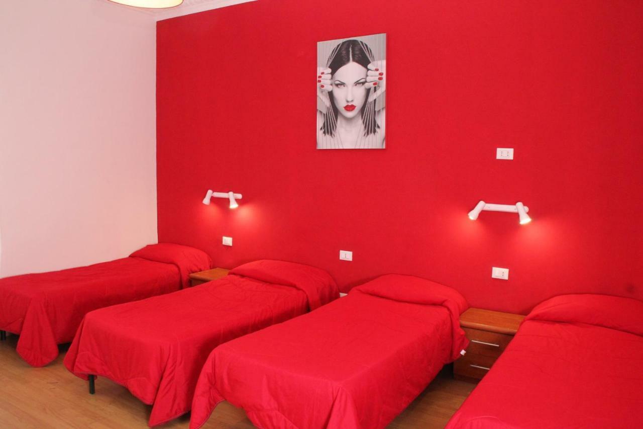Freedom Traveller Hostal *