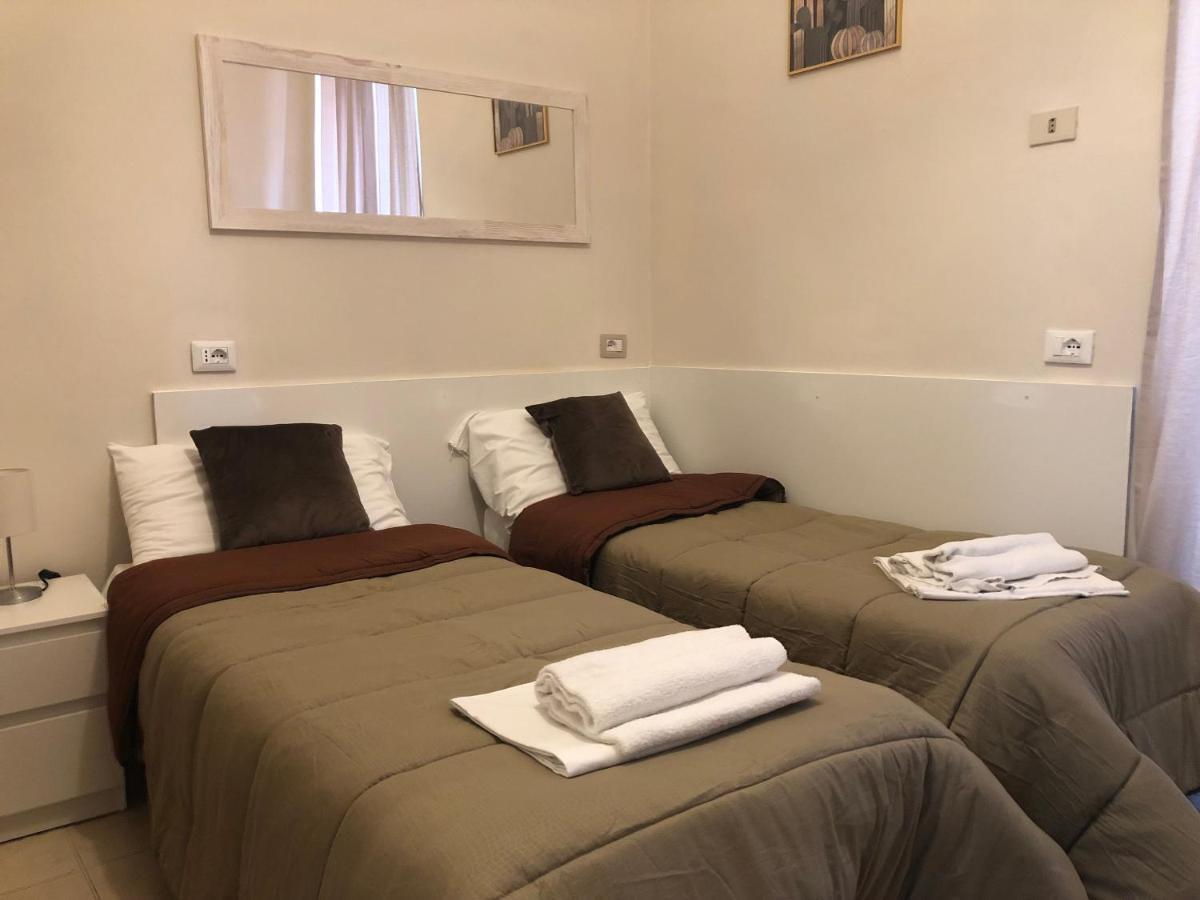 Freedom Traveller Hostal *
